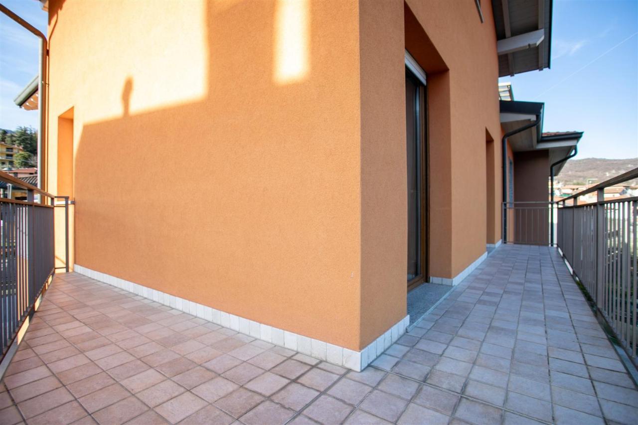 Iseolakerental - Appartamento Iris Solto Collina Exterior foto